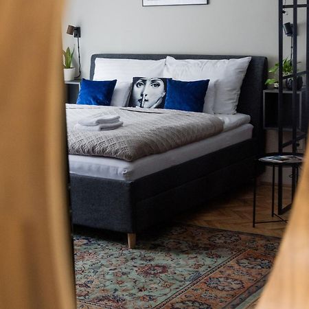 Oazis Apartman Veszprem Bagian luar foto
