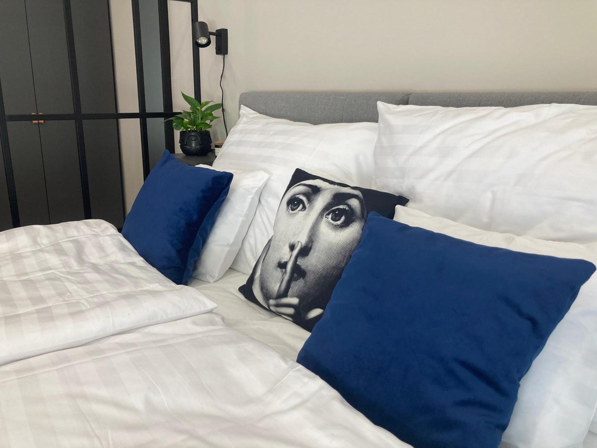 Oazis Apartman Veszprem Bagian luar foto